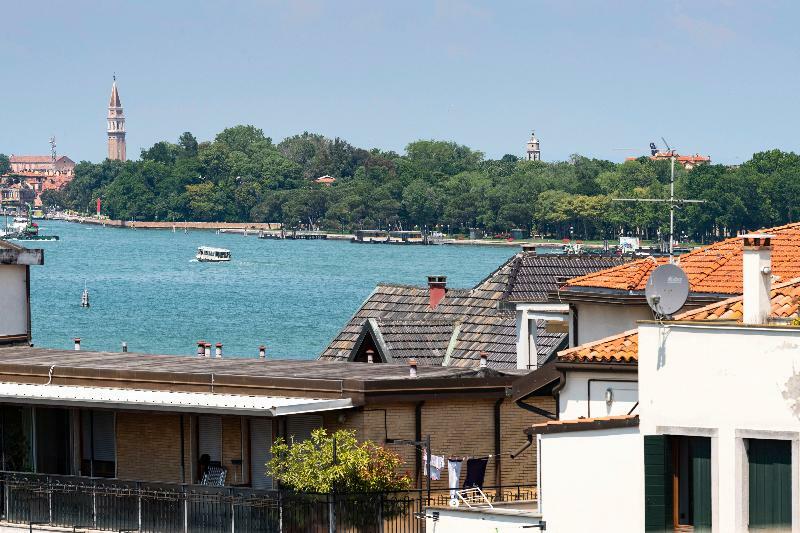 Hotel Villa Delle Palme Venetië-Lido Buitenkant foto