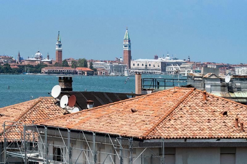 Hotel Villa Delle Palme Venetië-Lido Buitenkant foto